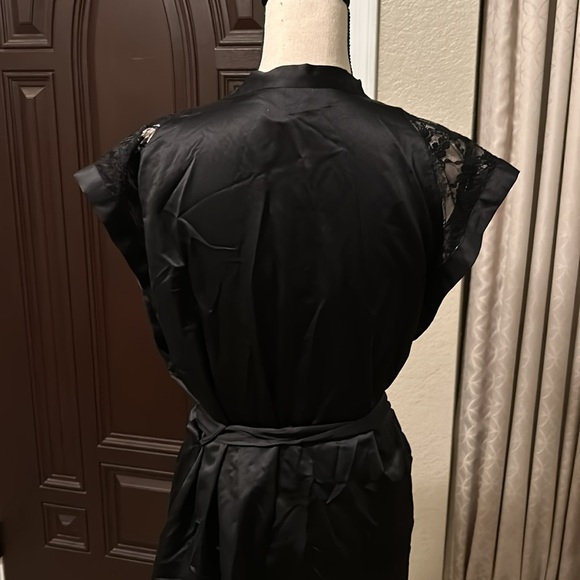 Victoria’s Secret Black Satin Robe - Picture 5 of 7
